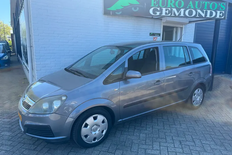 Opel Zafira (2005)