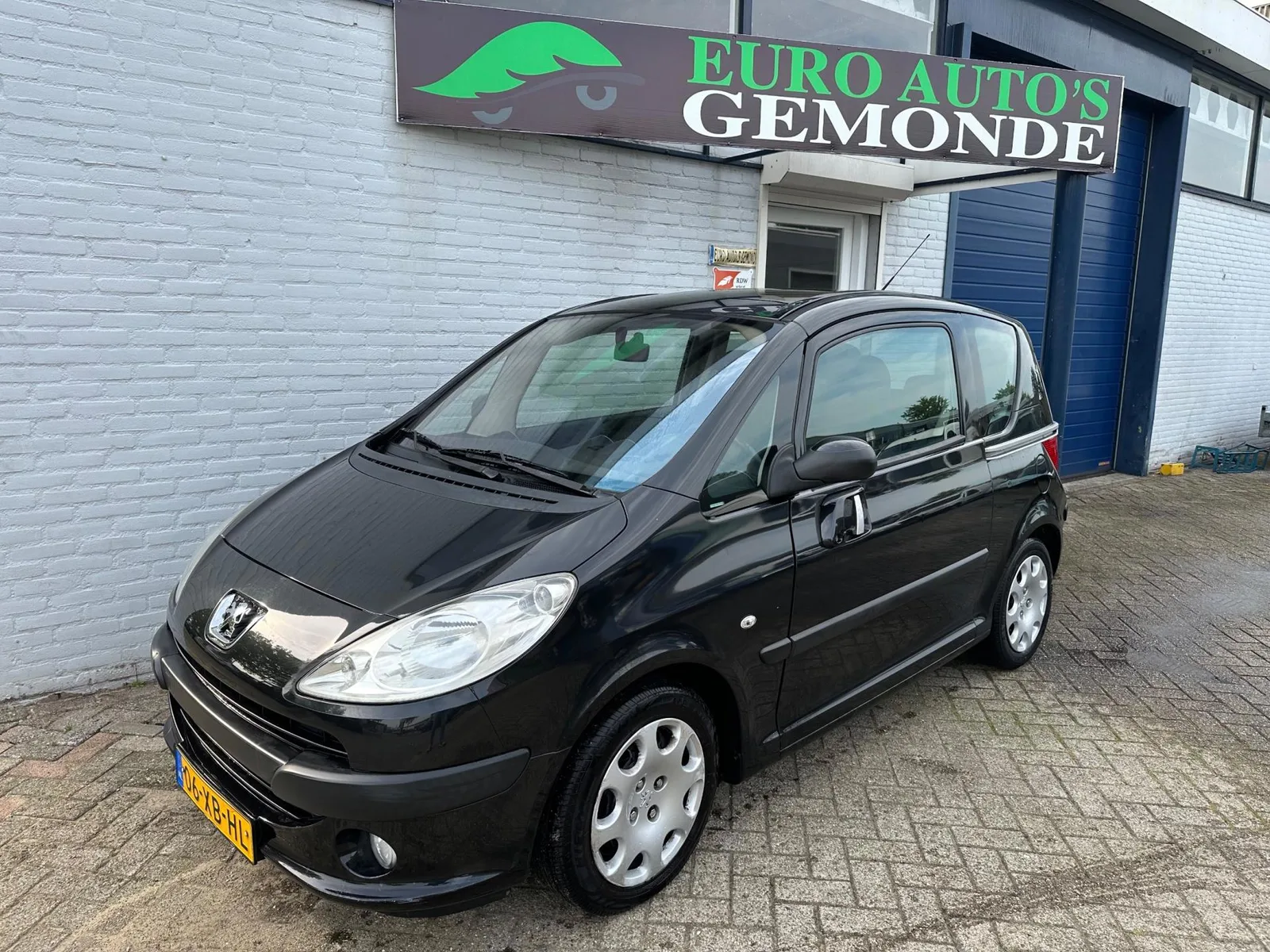 Peugeot 1007 (2007) — foto 1