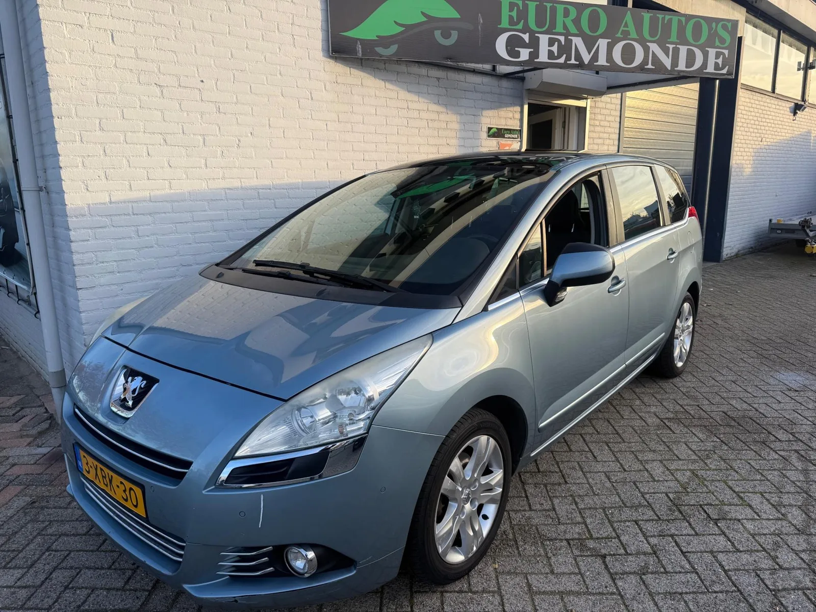 Peugeot 5008 (2009) — foto 1