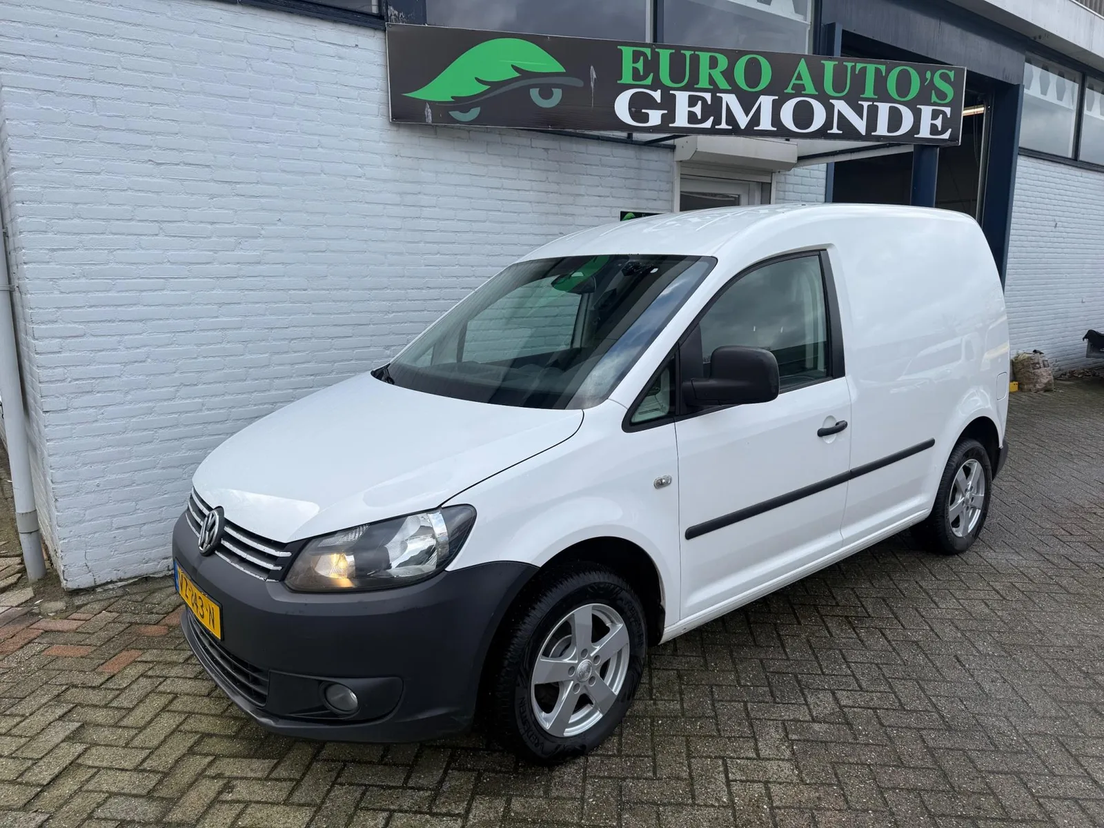 Volkswagen Caddy (2015) — foto 1