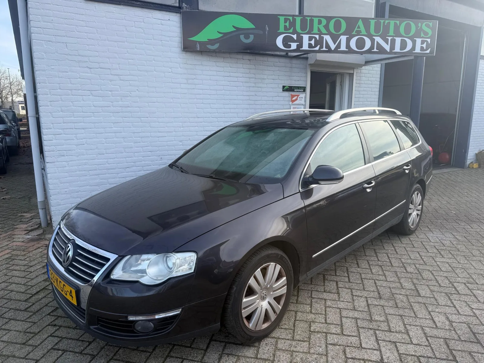Volkswagen Passat (2010) — foto 1
