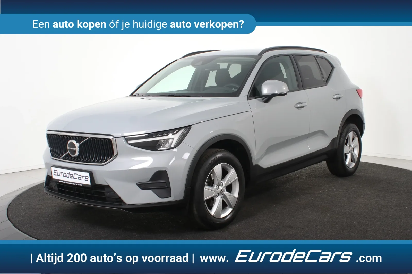Volvo XC40 (2023) — foto 1