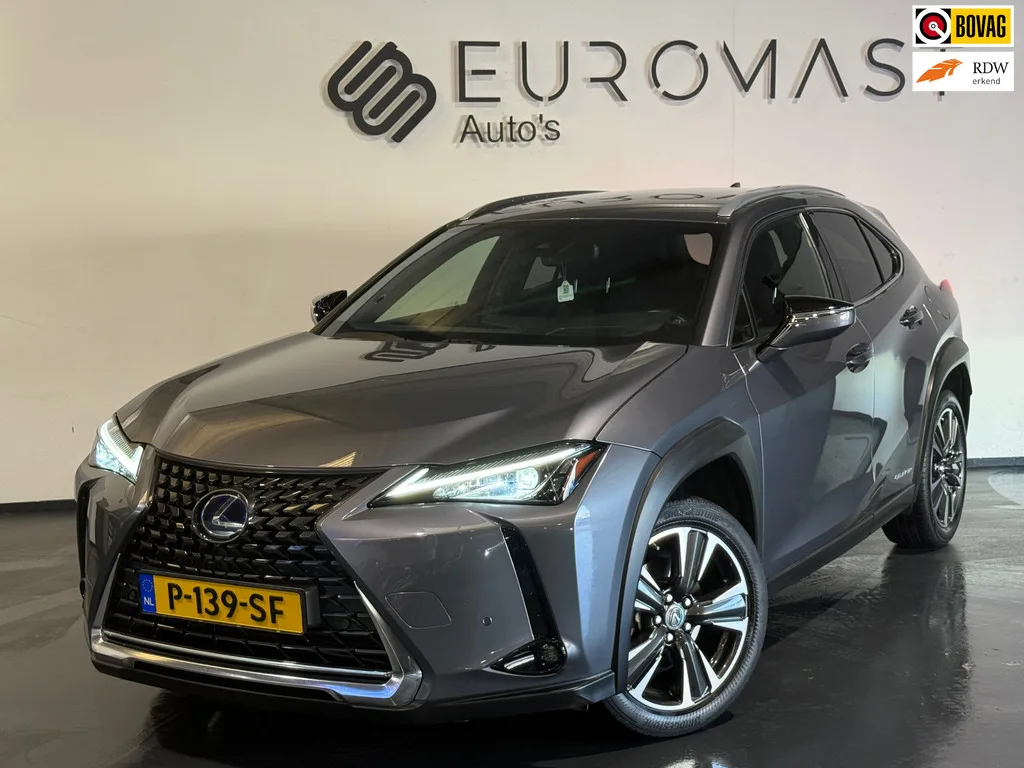 Lexus UX (2021) — foto 1