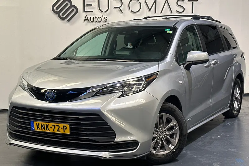 Toyota Sienna (2021)