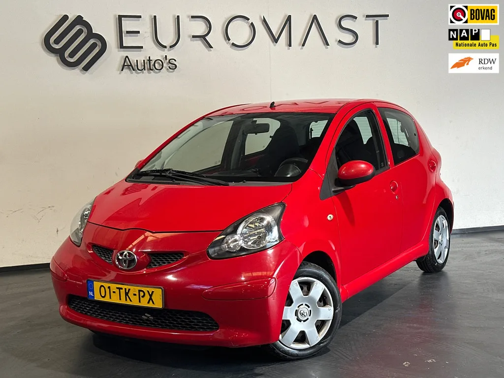 Toyota Aygo (2006) — foto 1