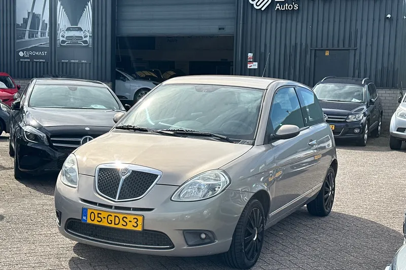 Lancia Ypsilon (2008)