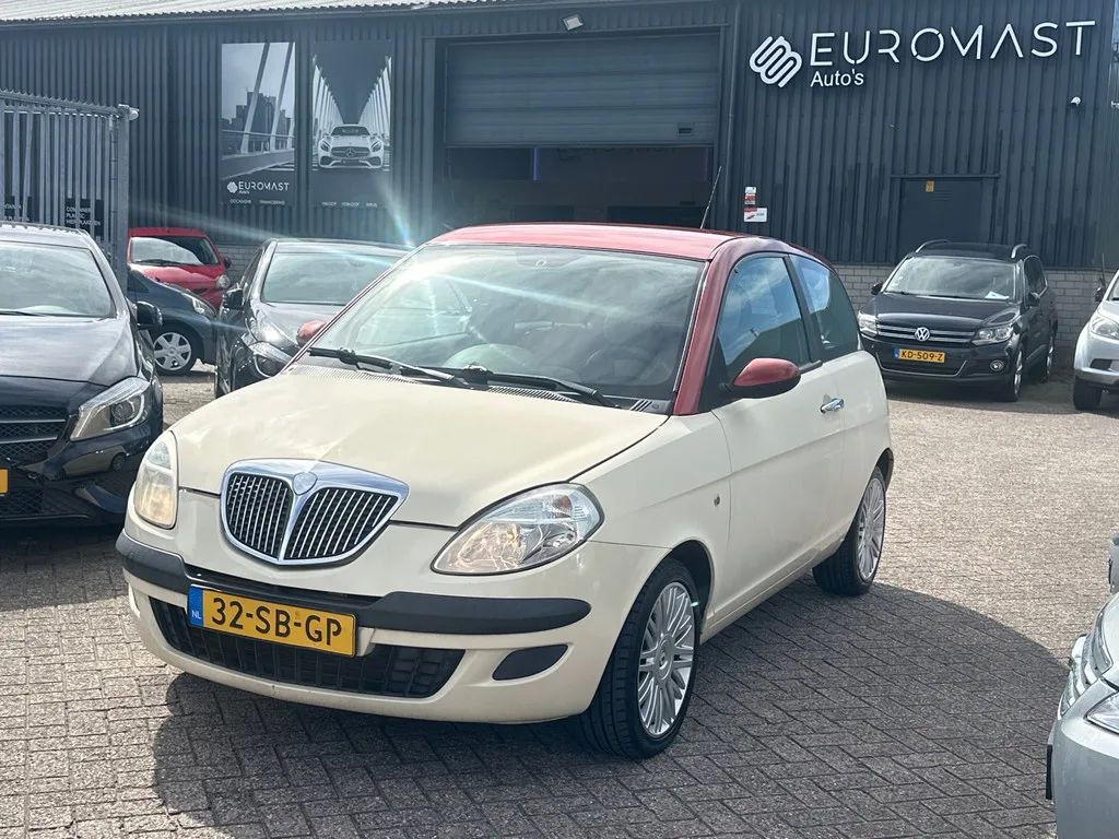 Lancia Ypsilon (2005) — foto 1