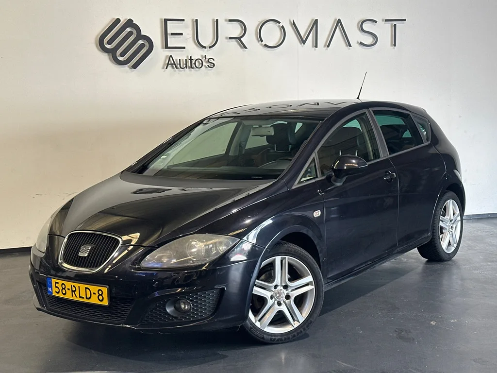 SEAT Leon (2011) — foto 1