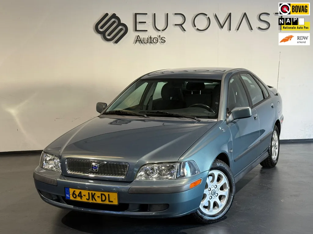 Volvo S40 (2002) — foto 1