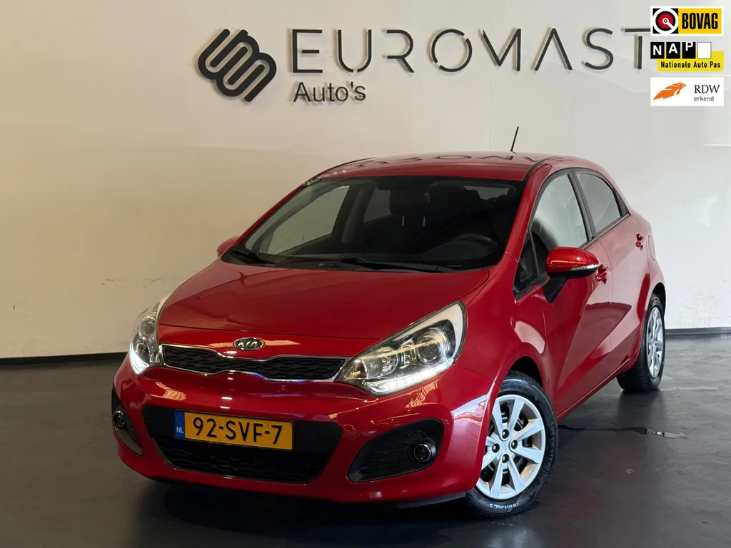 Kia Rio (2011) — foto 1