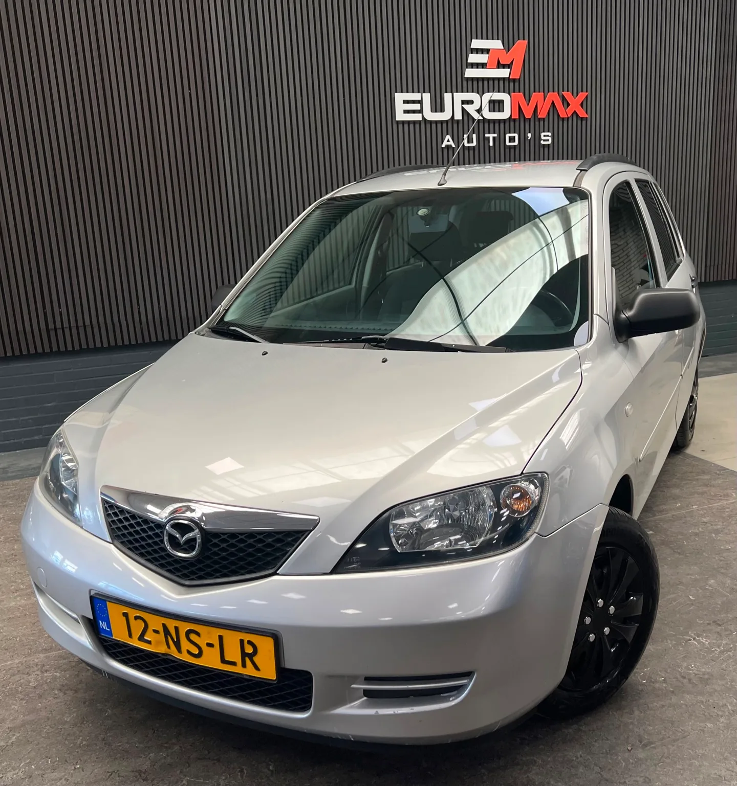Mazda 2 (2004) — foto 1