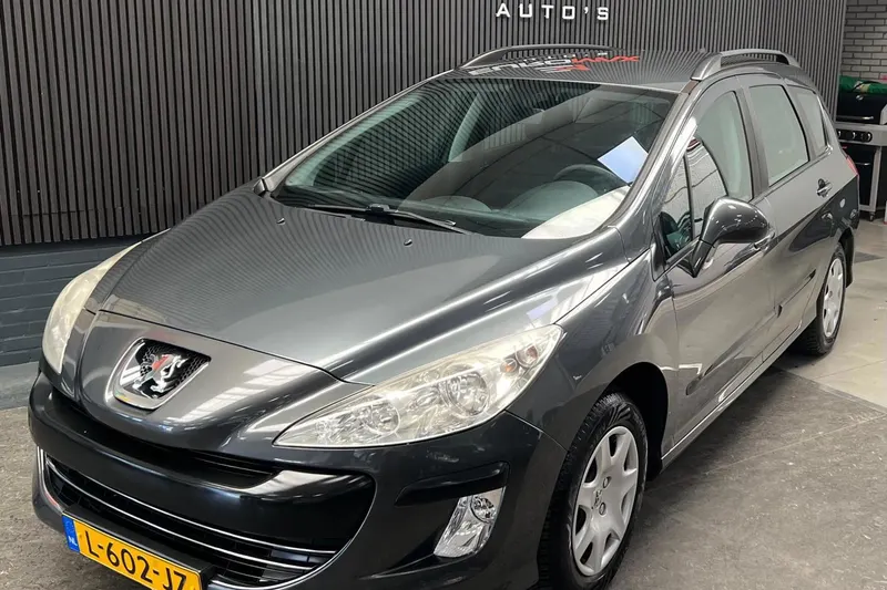 Peugeot 308 (2009)