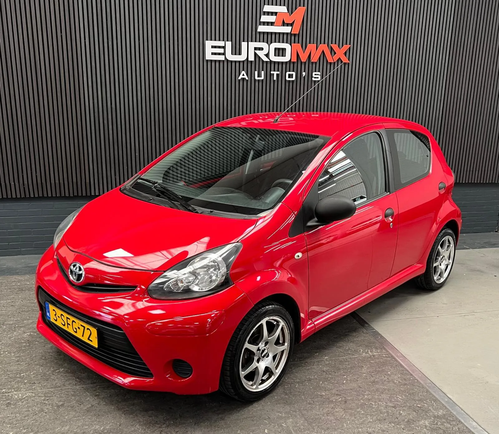 Toyota Aygo (2013) — foto 1