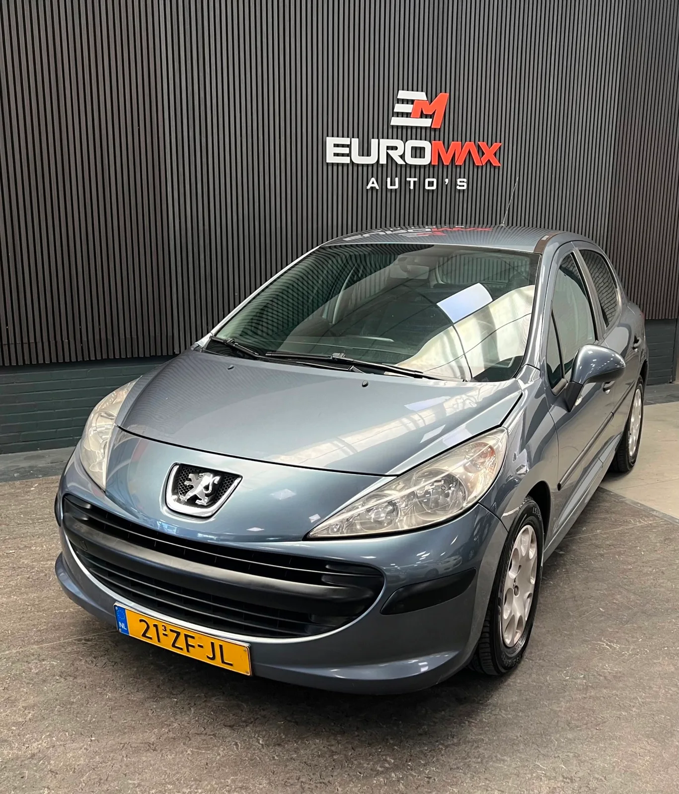 Peugeot 207 (2008) — foto 1