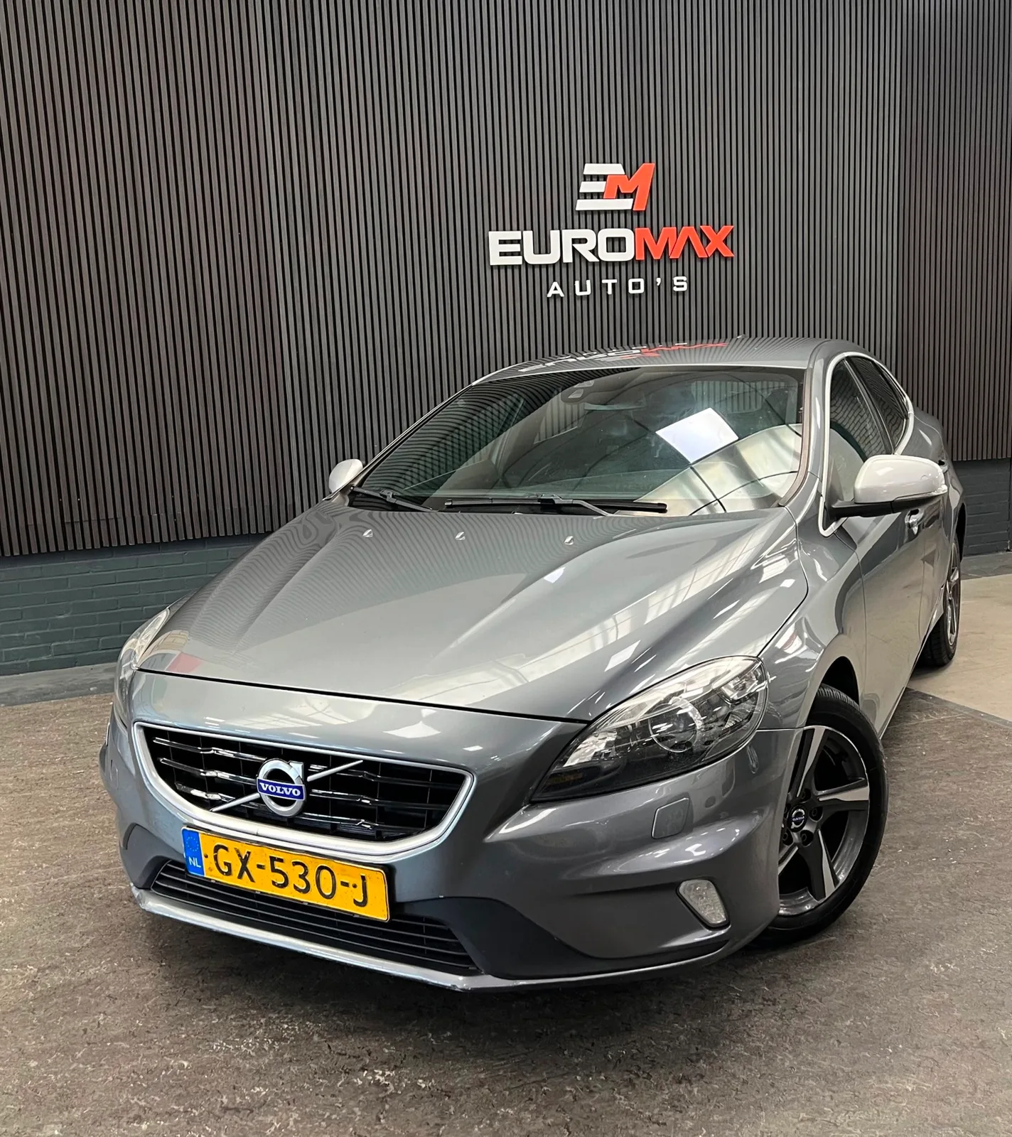 Volvo V40 (2015) — foto 1