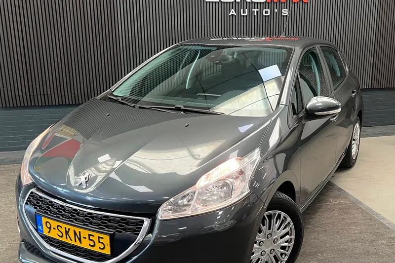 Peugeot 208 (2013)