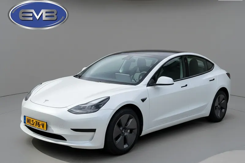 Tesla Model 3 (2021)