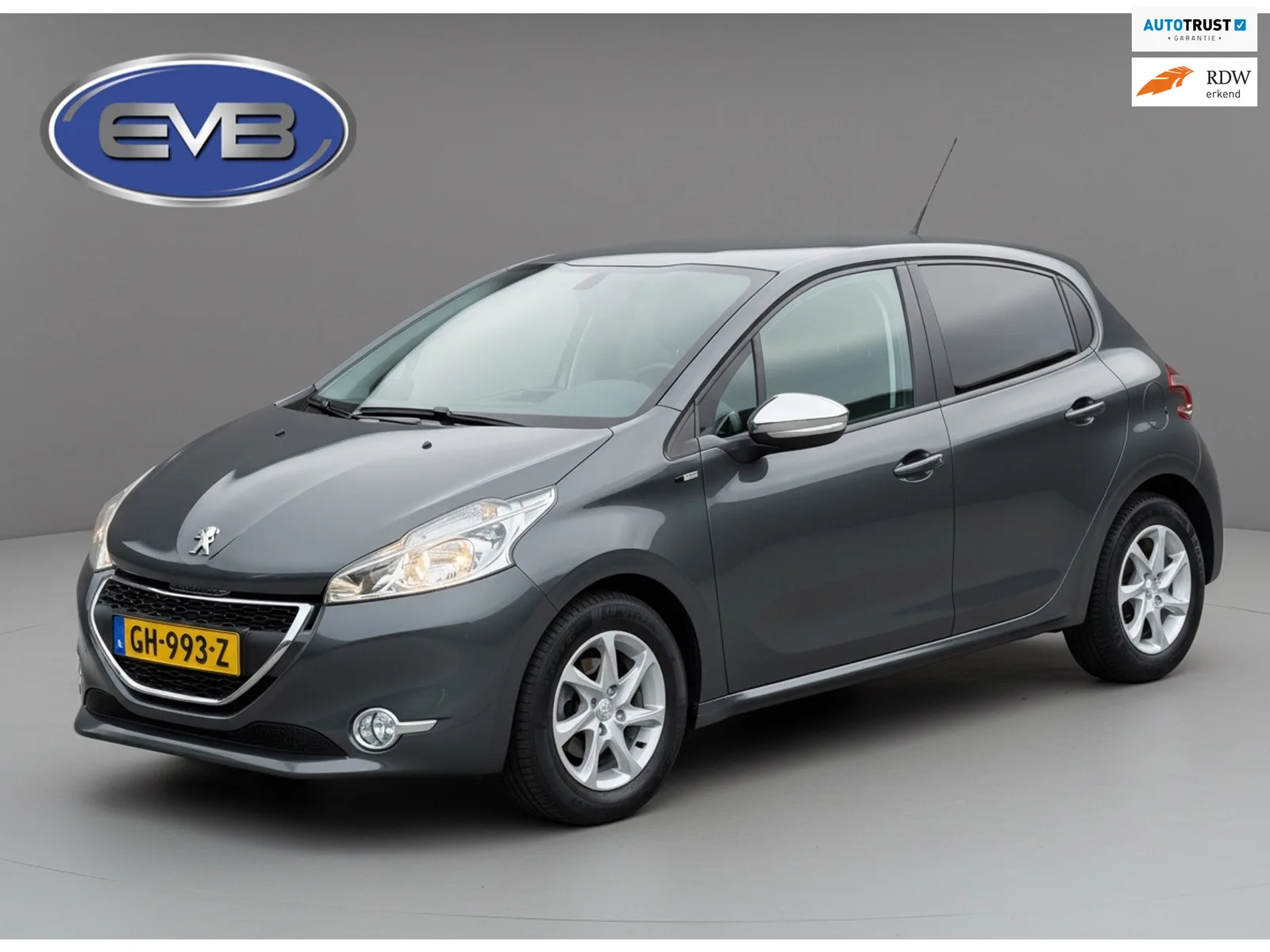 Peugeot 208 (2015) — foto 1