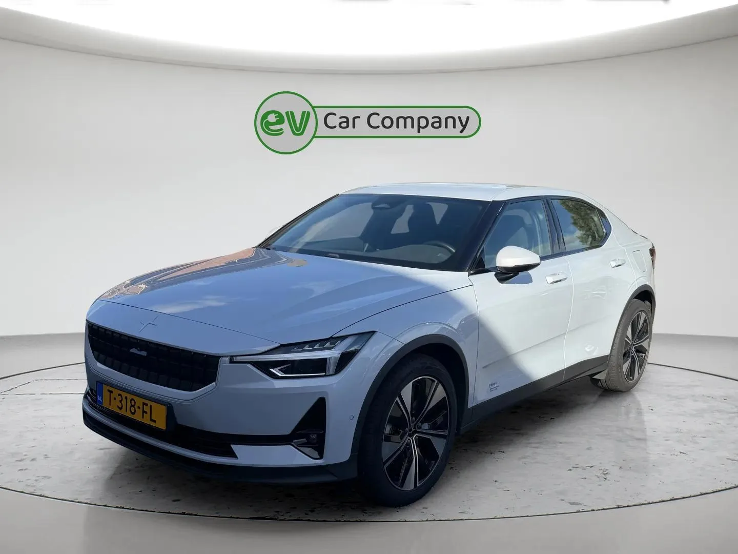 Polestar 2 (2023) — foto 1