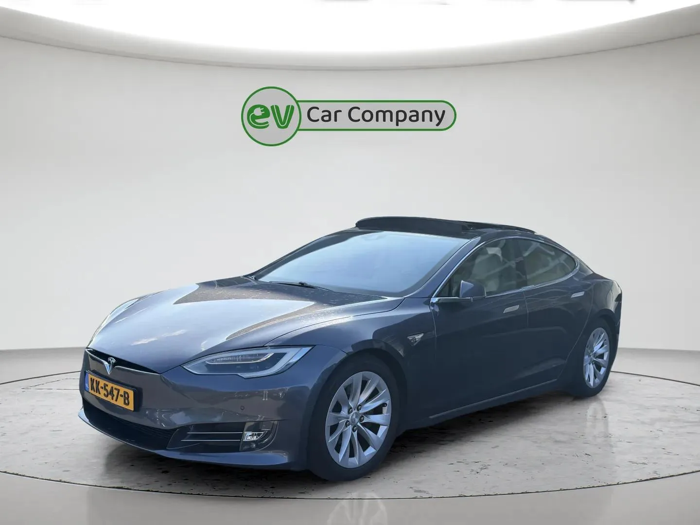 Tesla Model S (2016) — foto 1