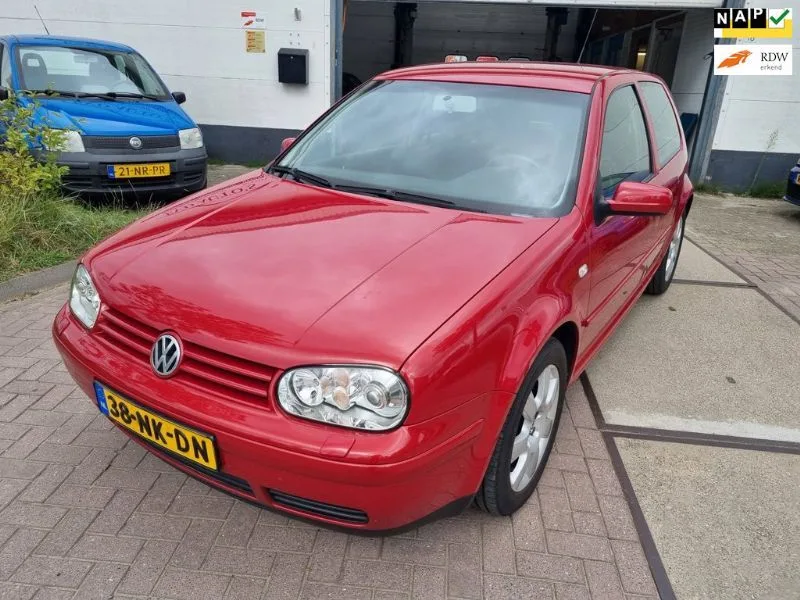 Volkswagen Golf (2003) — foto 1