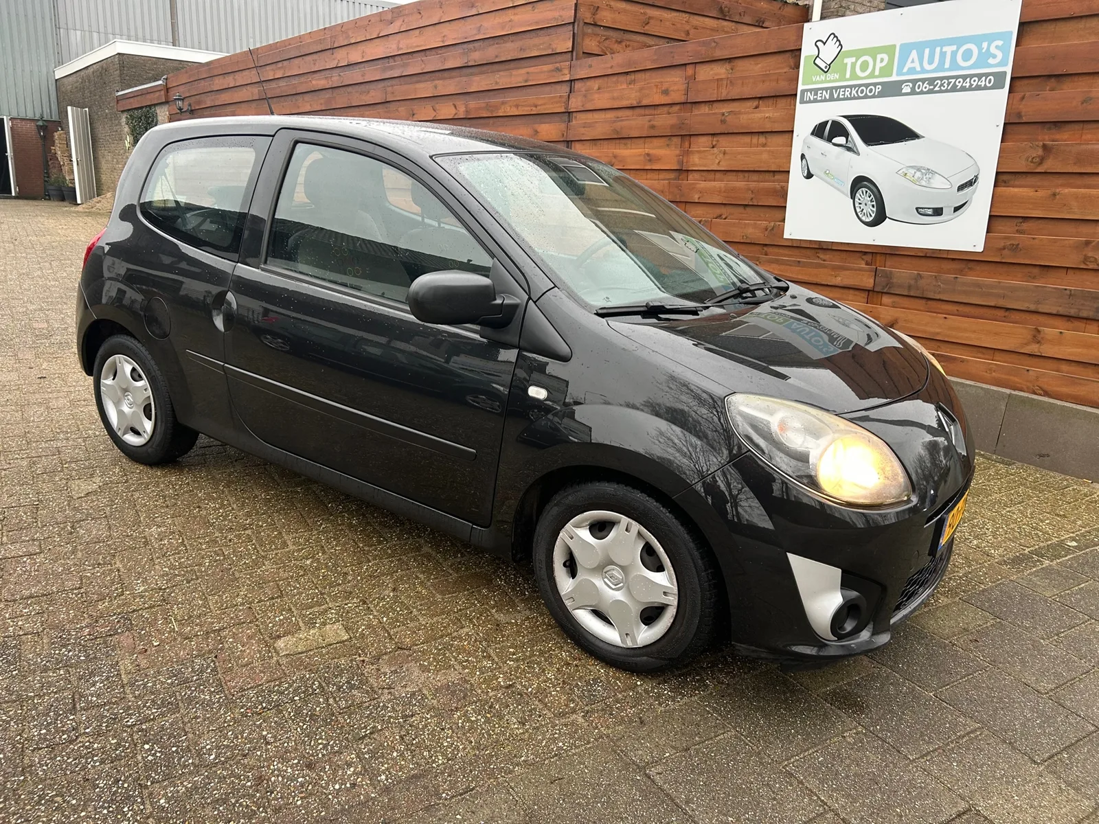 Renault Twingo (2011) — foto 1