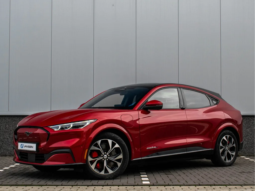 Ford Mustang (2021) — foto 1