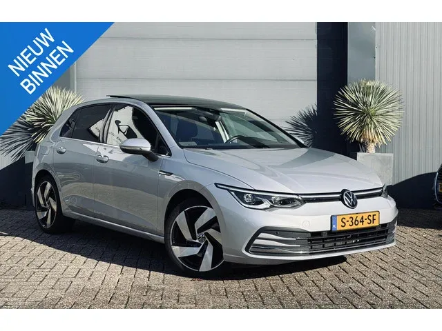 Volkswagen Golf (2020) — foto 1