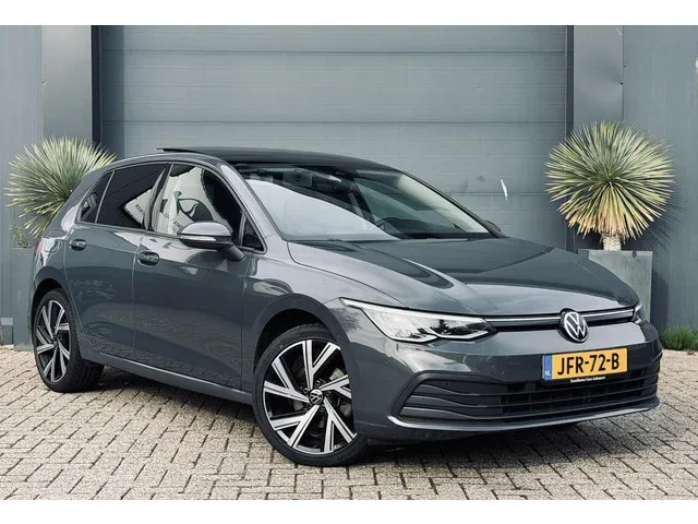 Volkswagen Golf (2020) — foto 1