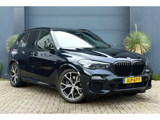 BMW X5 (2021) — foto 1