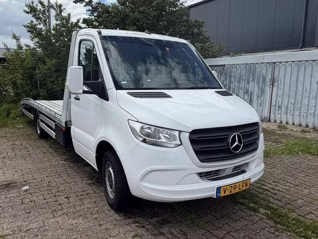 Mercedes-Benz Sprinter (2022) — foto 1