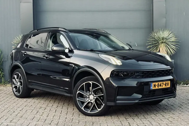 Lynk & Co 01 (2021)