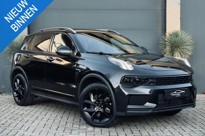 Lynk & Co 01 (2022)
