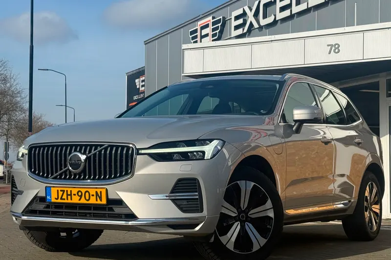 Volvo XC60 (2023)