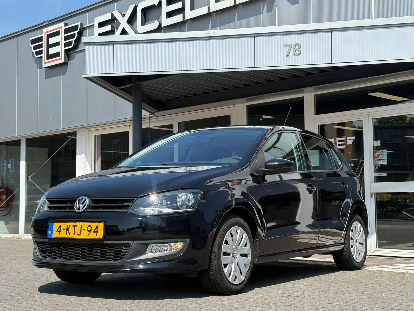 Volkswagen Polo (2011) — foto 1