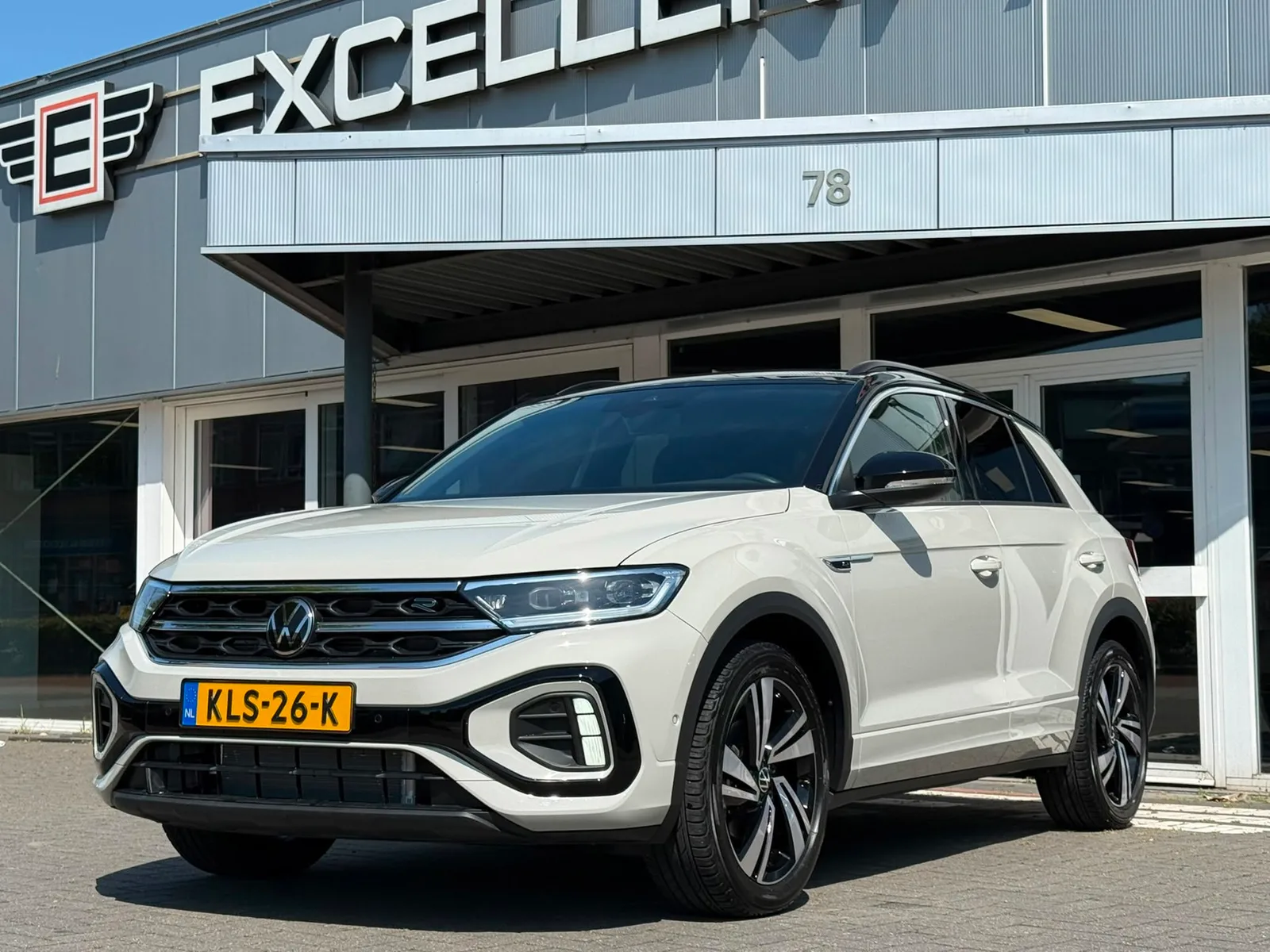 Volkswagen T-Roc (2023) — foto 1