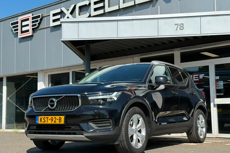 Volvo XC40 (2021)