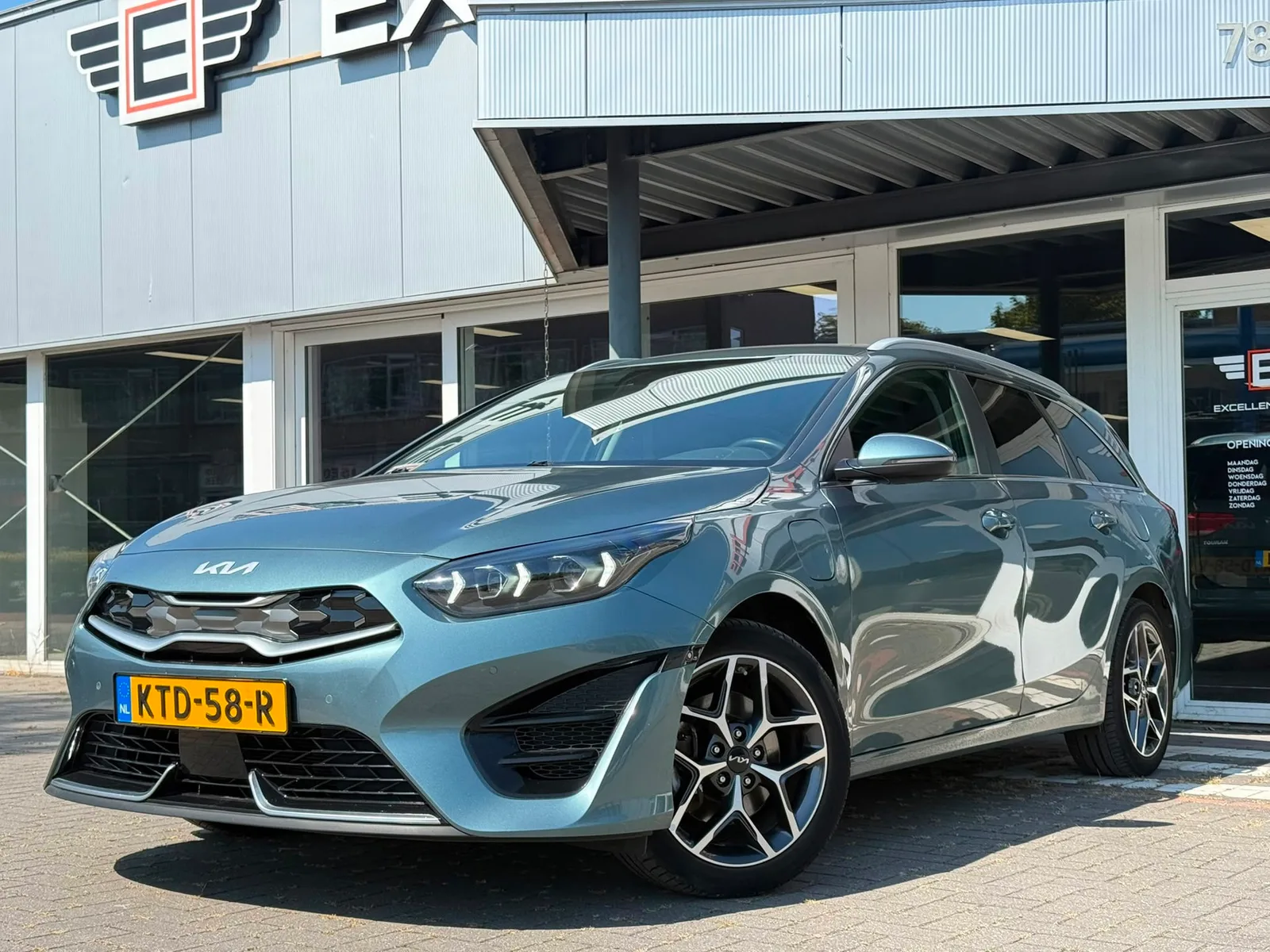 Kia Ceed (2023) — foto 1