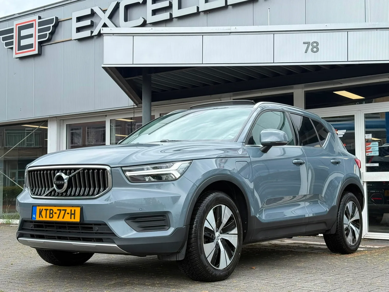 Volvo XC40 (2022) — foto 1