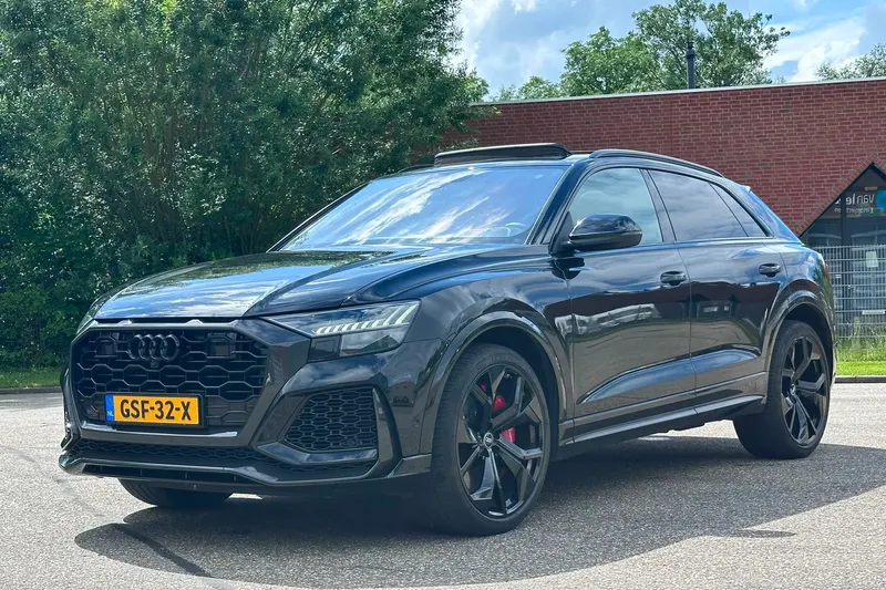 Audi Q8 (2022)