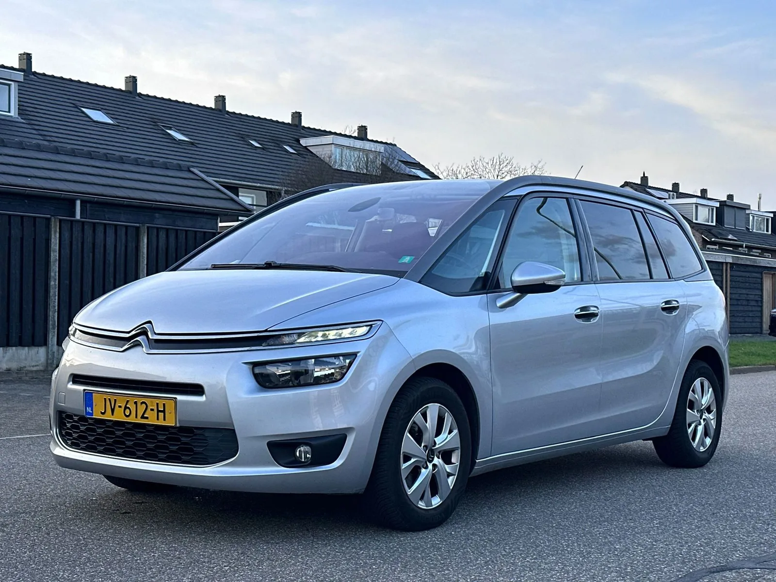 Citroën C4 Picasso (2016) — foto 1