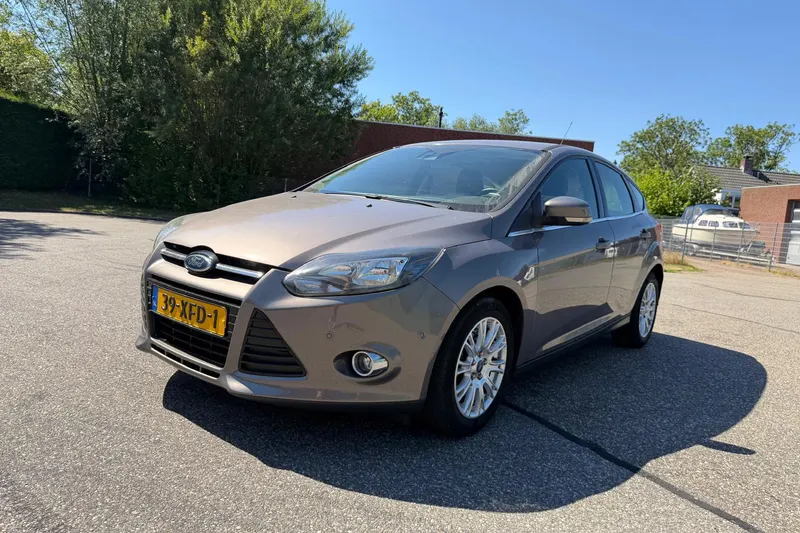 Ford Focus (2012)
