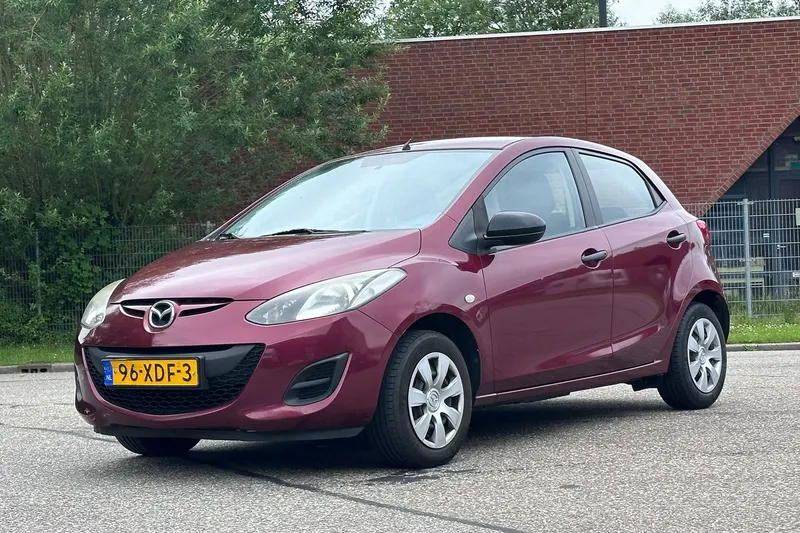 Mazda 2 (2012)