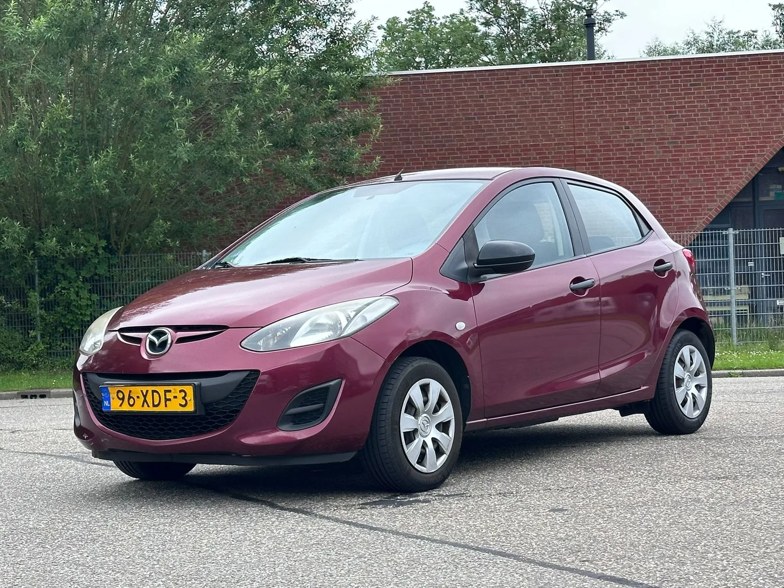Mazda 2 (2012) — foto 1