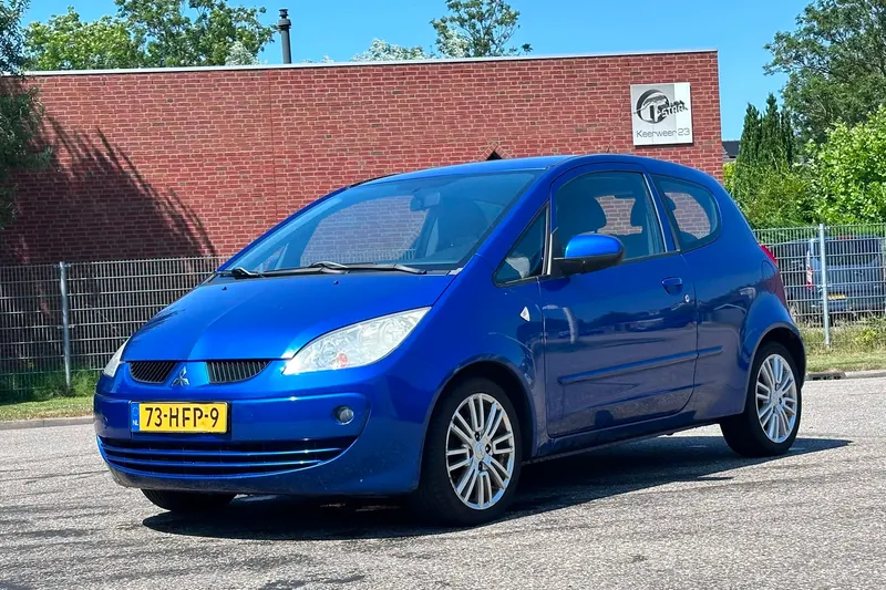 Mitsubishi Colt (2008)