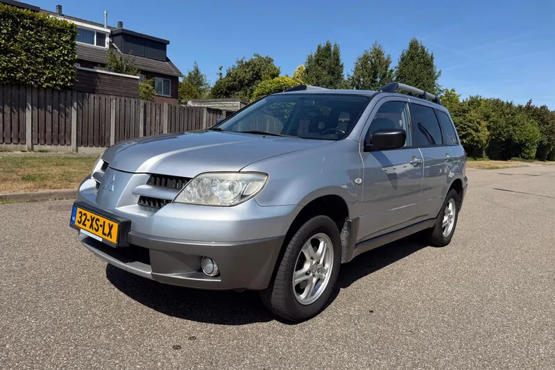 Mitsubishi Outlander (2007)