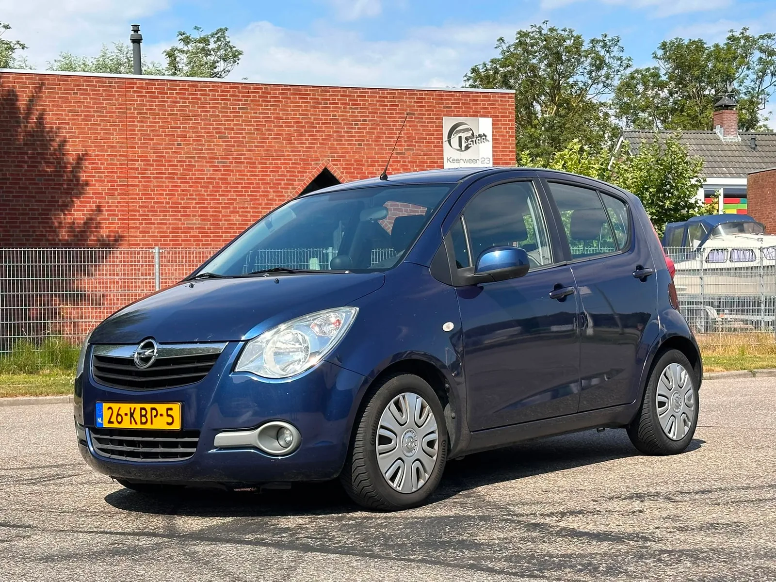 Opel Agila (2009) — foto 1