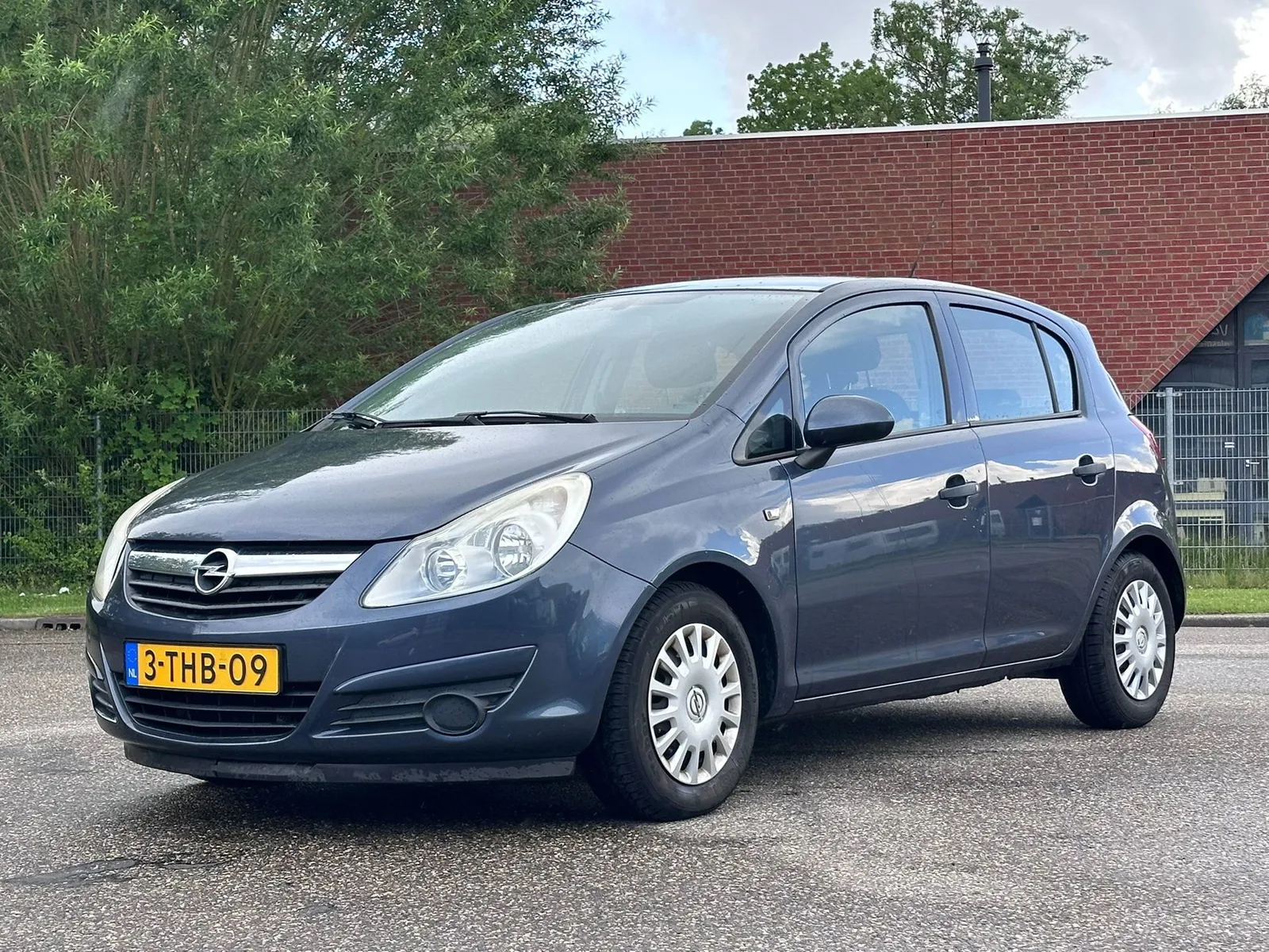 Opel Corsa (2010) — foto 1