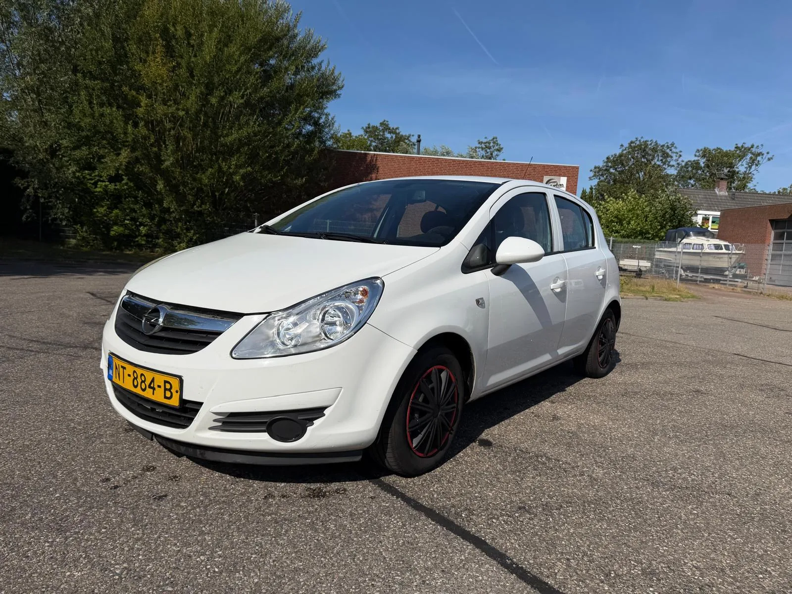 Opel Corsa (2009) — foto 1