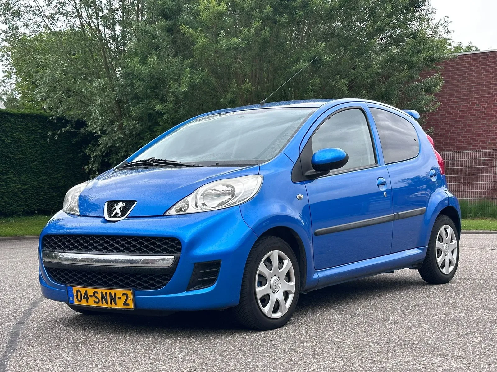 Peugeot 107 (2011) — foto 1